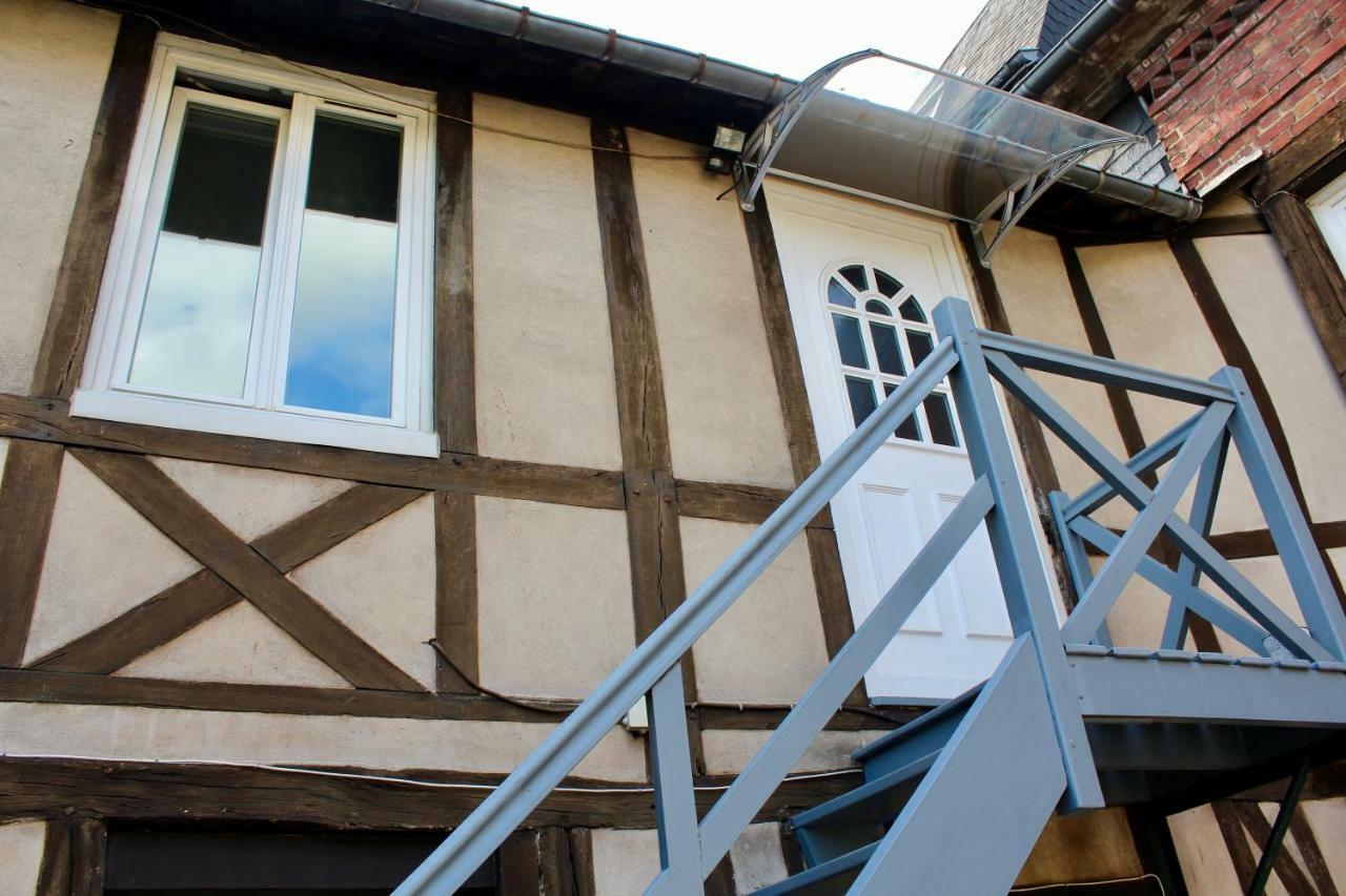Les Oiseaux Apartment *