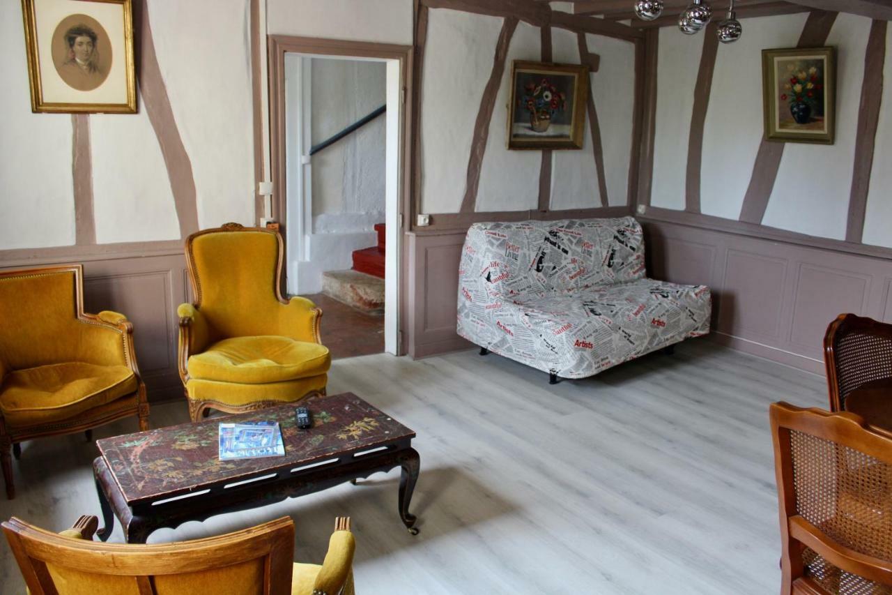 Les Oiseaux Apartment *